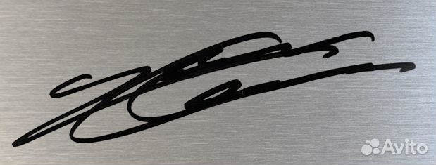 Charles Leclerc автограф на металле в рамке