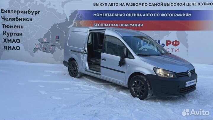 Обшивка стойки средней правой нижняя Volkswagen Caddy (2k)