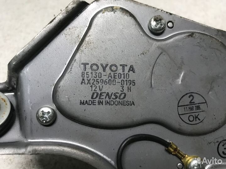 Моторчик заднего дворника Toyota Sienna 2