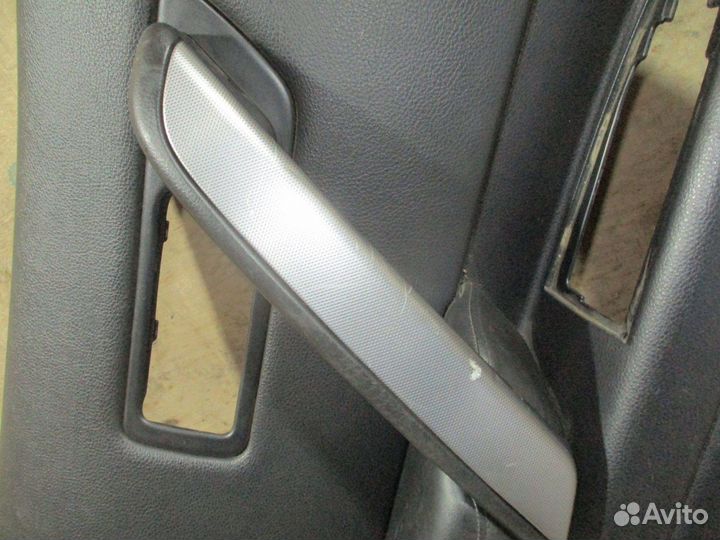 Обшивка двери задней левой Infiniti FX (S50)