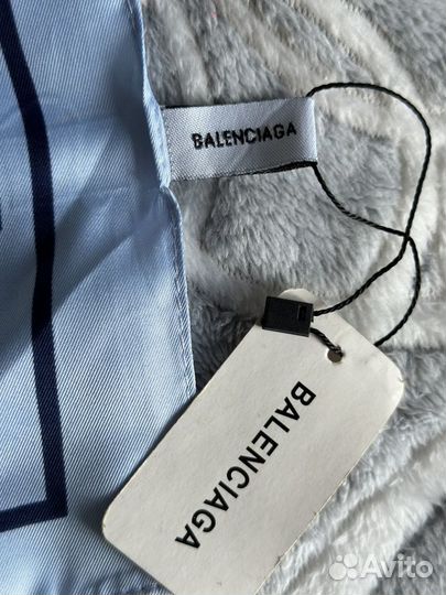 Палантин balenciaga