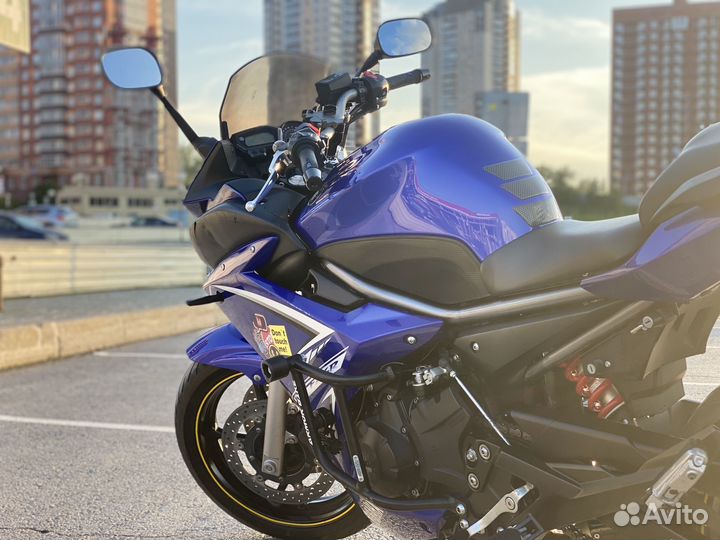 Yamaha FZ6R (XJ6), 2010г