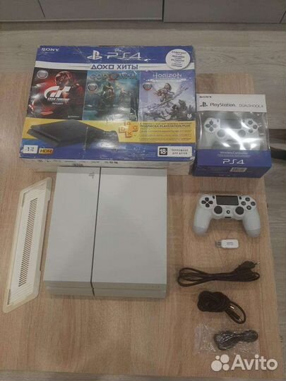 Sony ps-4 + прошитая + бесплатно 10.000 игр