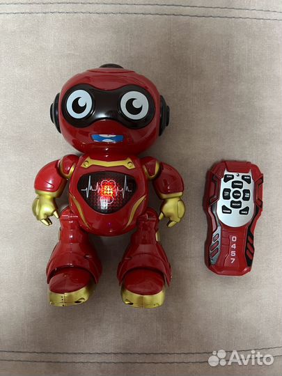 Танцующий робот