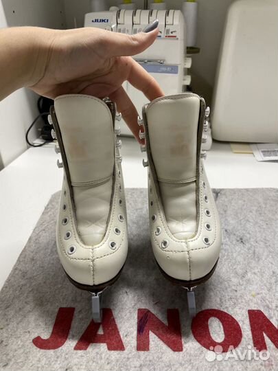 Фигурные коньки wifa 27