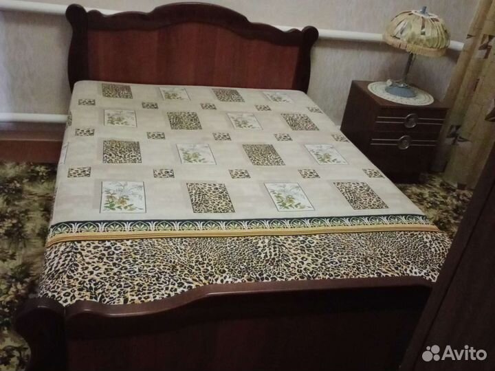 Кровать двуспальная