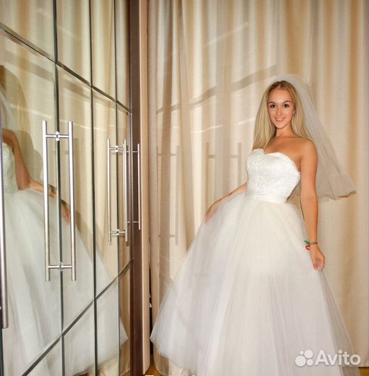 Свадебное платье 42 44 новое
