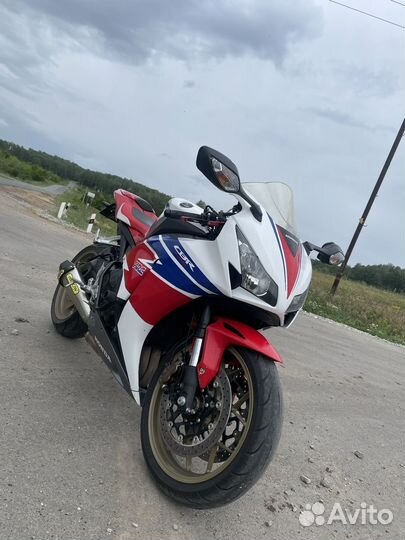 Honda cbr1000rr/ra 2014 abs