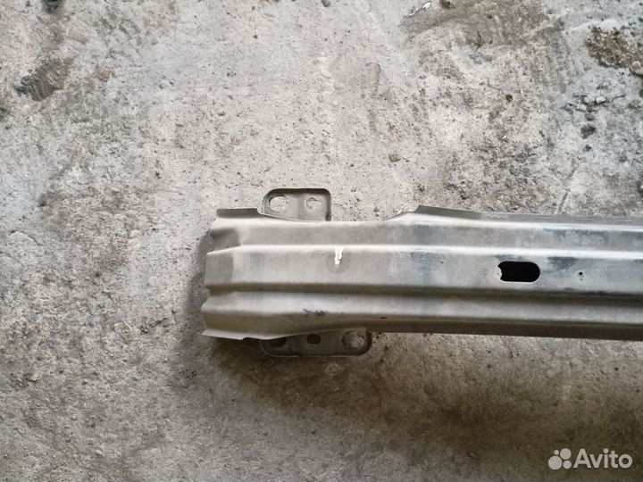 Hyundai Elantra HD 10гЖесткость бампера переднего