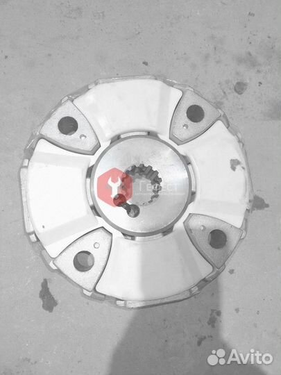 Муфта гидронасоса Kobelco SK235SR-2 YN30P01028F1