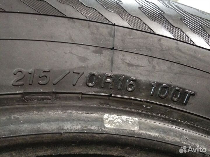 Yokohama Ice Guard Stud IG55 215/70 R16 100T