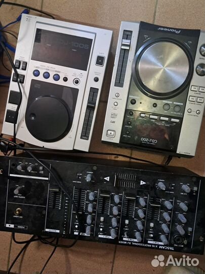 Pioneer cDJ 200