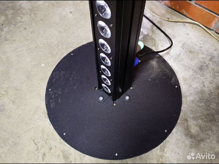 Тотем 2м из пиксельных LED BAR 18x15 или 18x18