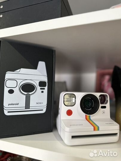Polaroid фотоаппарат now+