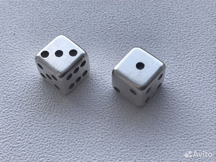 Кубики, зарики, кости серебряные