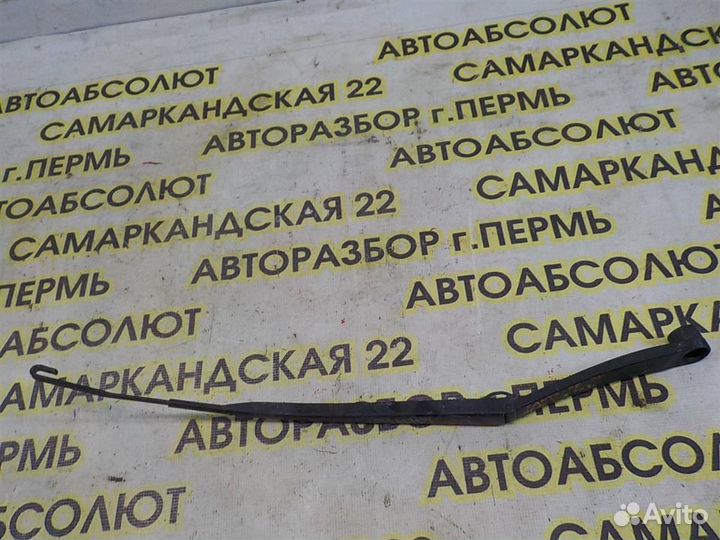 Поводок стеклоочистителя передний правый Hyundai