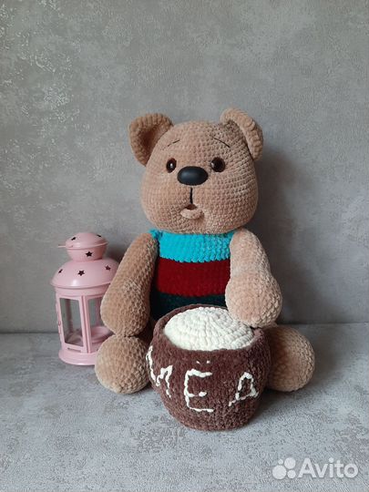 Мишка с горшочком мёда