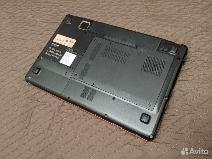 Ноутбук Lenovo Y550P