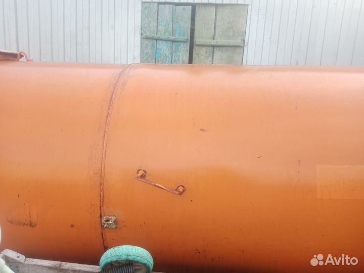 Продажа бочка 4куба (б/у)