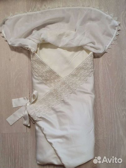 Летний конверт и костюмчик на выписку для девочки