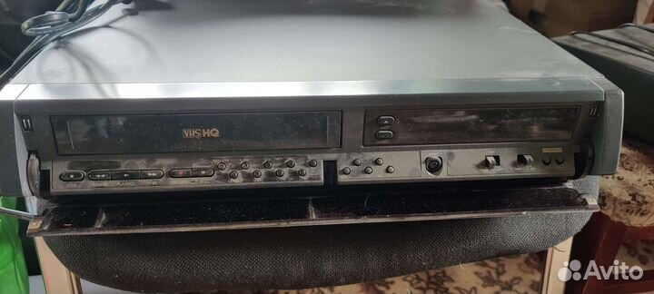 Вмдеомагнитофон Gold star