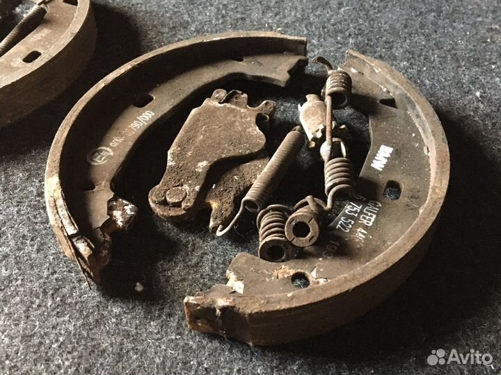 Колодки ручника BMW E87