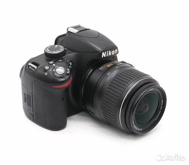 Nikon D3200 kit (пробег 7600 кадров)