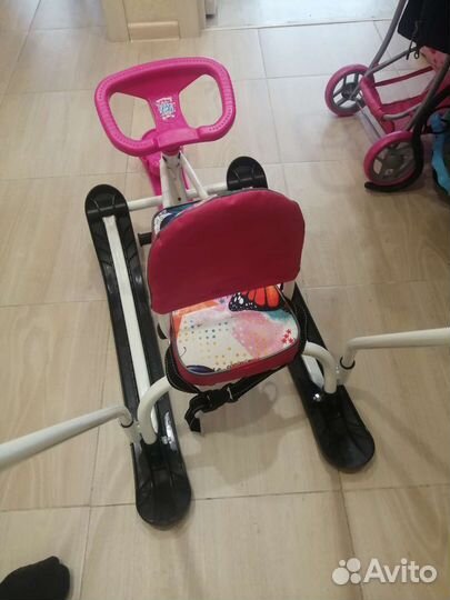 Детский снегокат со спинкой