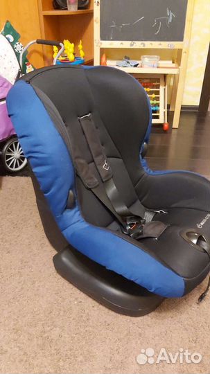Автомобильное кресло