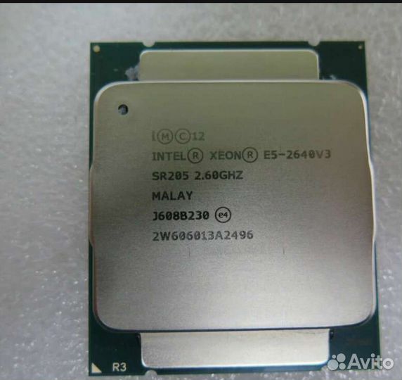 Материнская плата с процессором и памятью