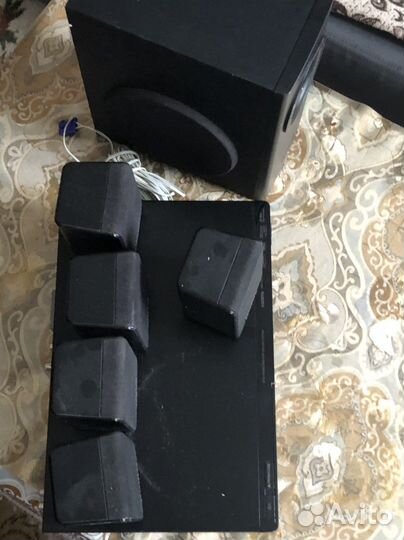 Звуковая система для домашнего кинотеатра