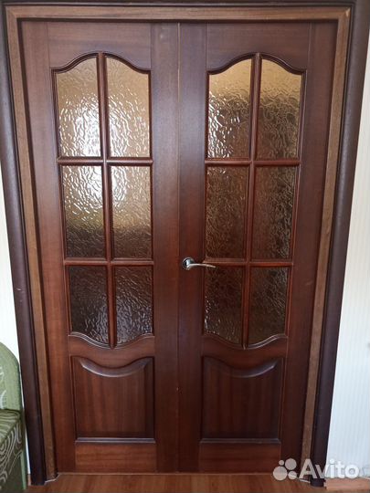 Двери межкомнатные из массива бу