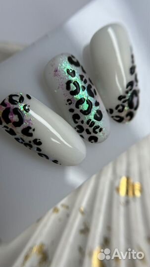 Маникюр, покрытие гель лаком, укрепление ногтей