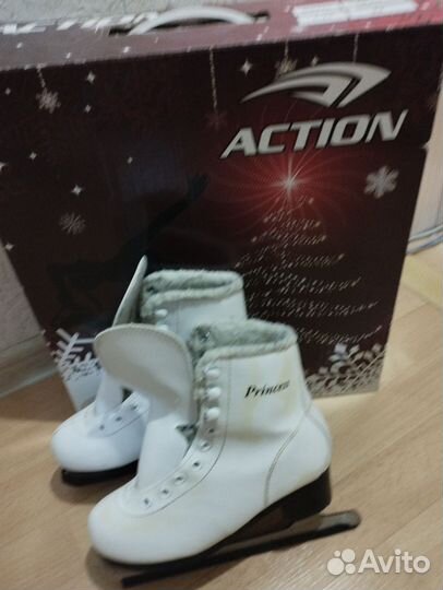 Коньки фигурные