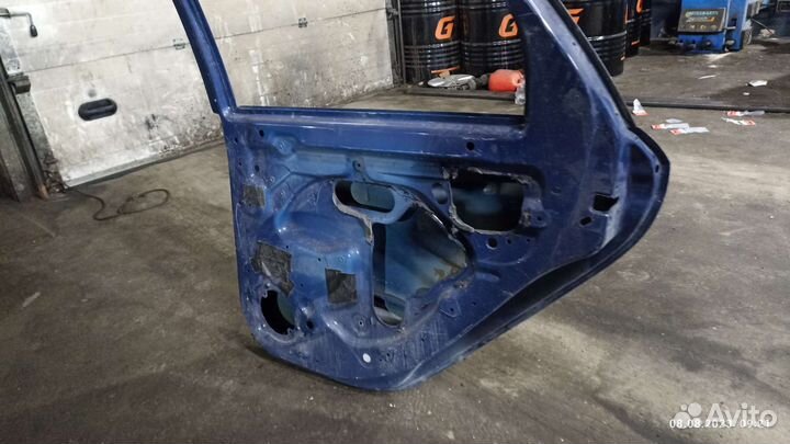Дверь задняя правая LADA vesta sw