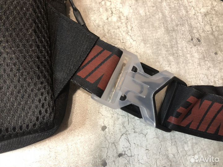 Сумка через плечо Nike