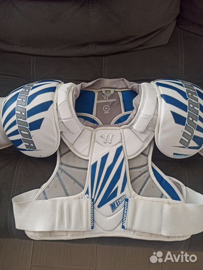 Нагрудник хоккейный Warrior