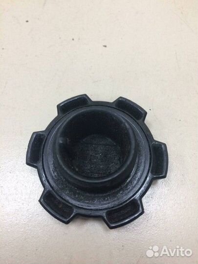 Крышка маслозаливной горловины Toyota Aygo