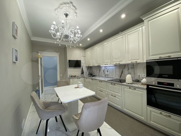 3-к. квартира, 80 м², 9/12 эт.