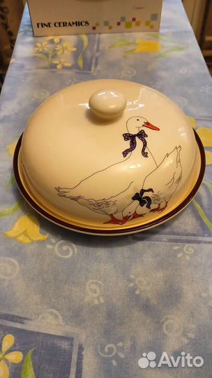 Блюдо для блинов с крышкой