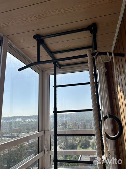 Шведская стенка с турником