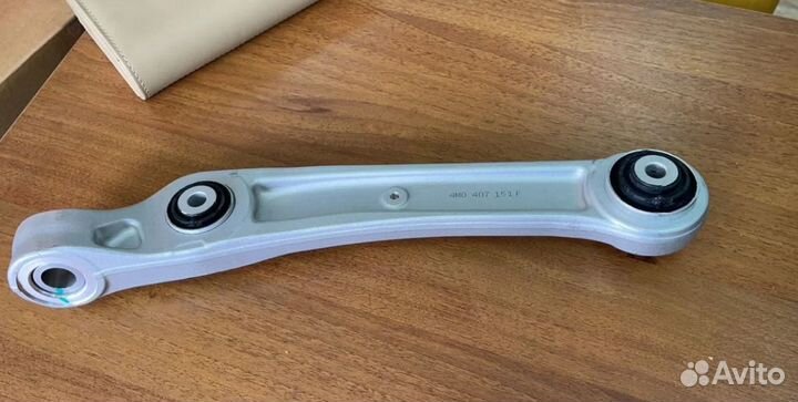 Рычаг передний левый Audi Q7 4M0407151L