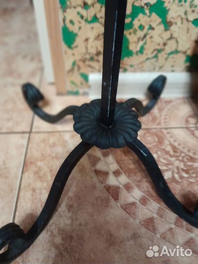 Стойка держатель для каминных принадлежностей кова