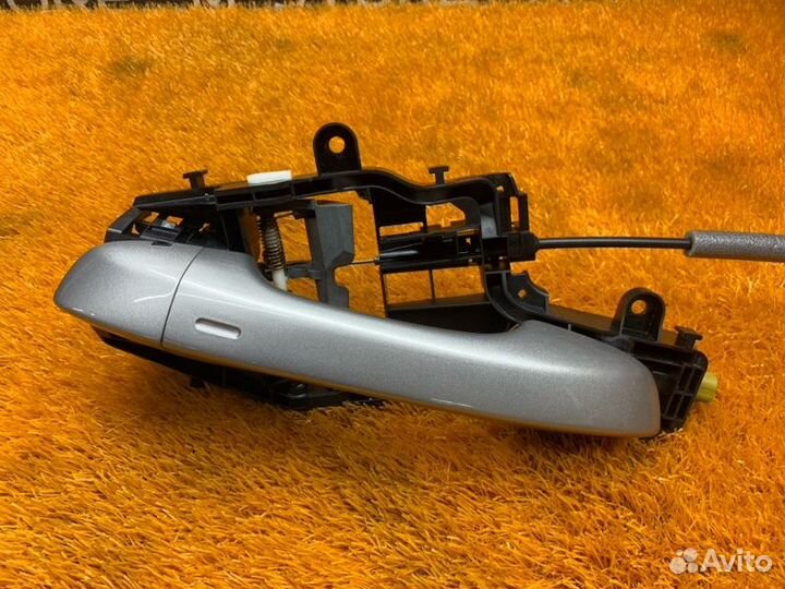 Ручка двери внешняя передняя левая Volkswagen