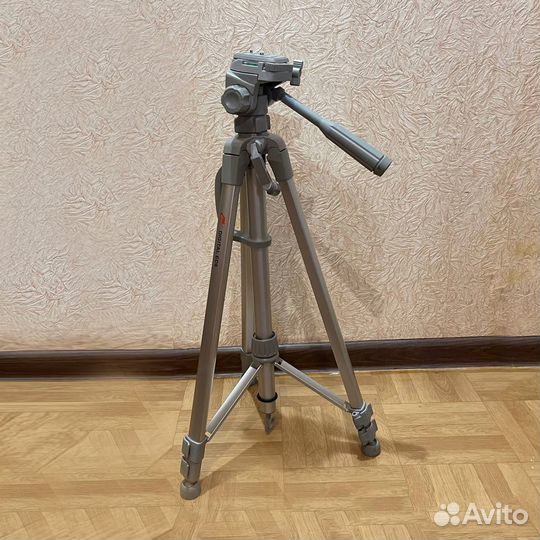 Фотоштатив, трипод, штатив для видеокамеры