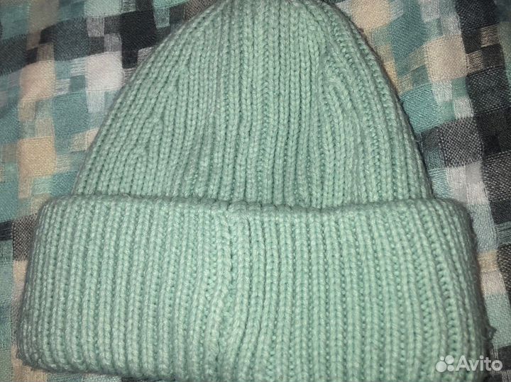 Шапка женская вязаная