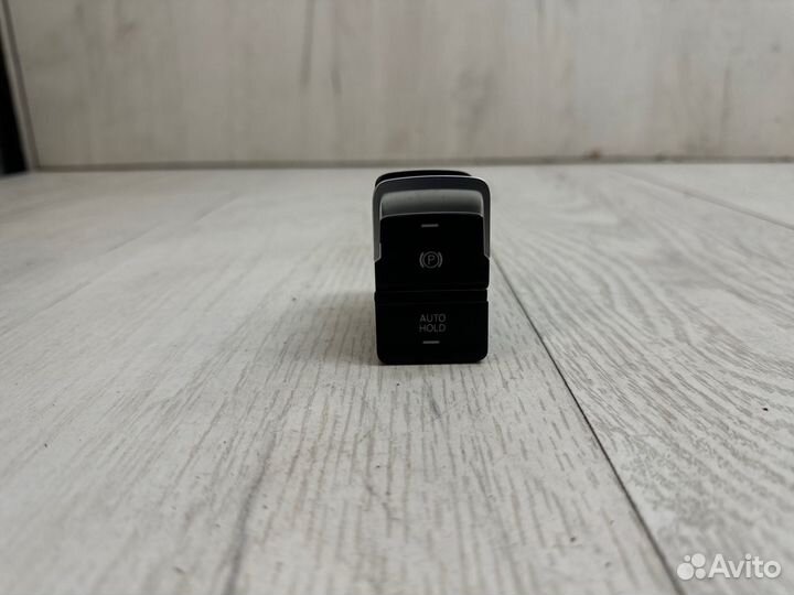 Кнопка стояночного тормоза Volkswagen Golf MK7