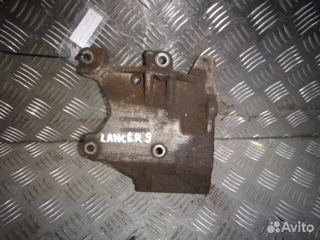 Кронштейн компрессора кондиционера Lancer 9 (03-07