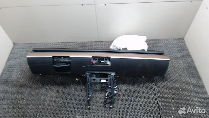 Панель передняя салона Tesla Model 3, 2019