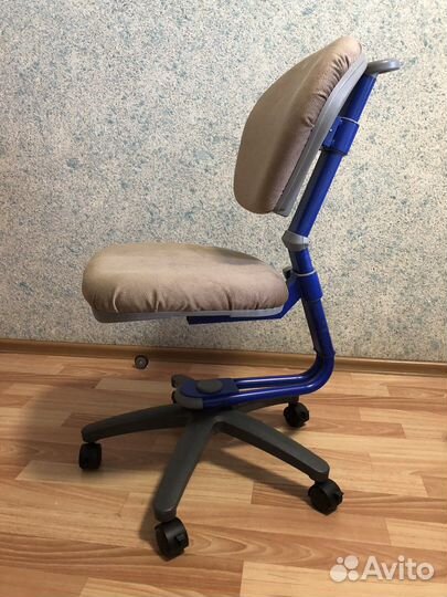 Детское растущее кресло Бюрократ